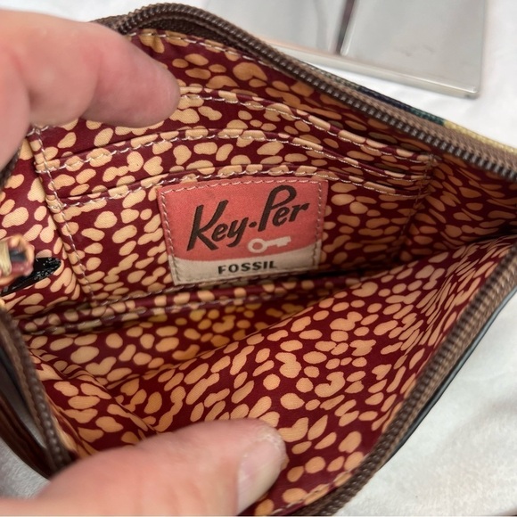 Fossil Wristlet Key-Per Vintage Boho Daisy Floral Print Leather Trim 7x4 - Picture 2 of 8